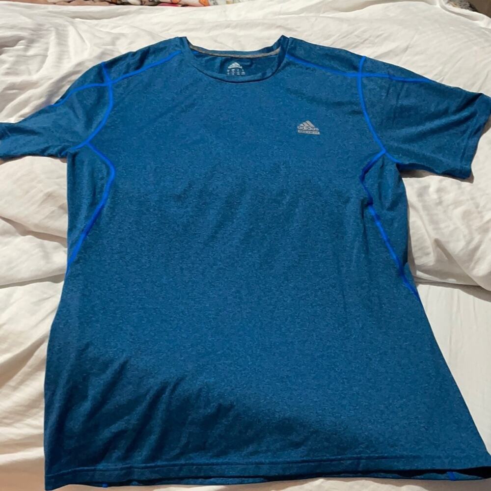 Adidas xl blue black tech fit performance large tic short sleeve t euc